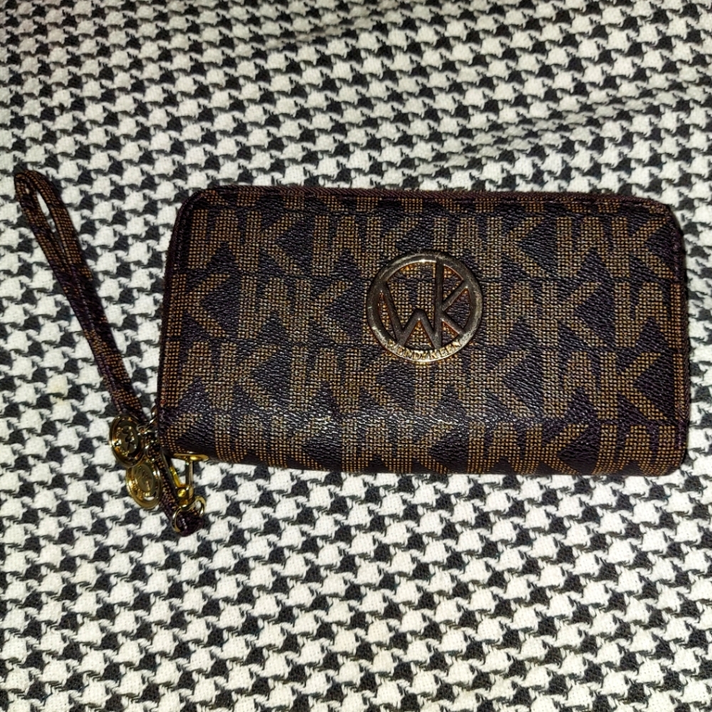 Wendy Keen Signature Wristlet